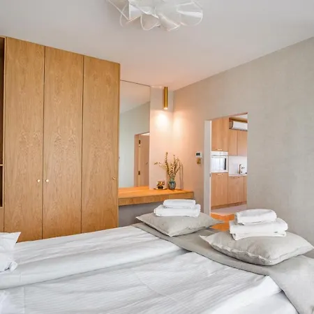 Nabrzeze Yacht Park, Sun & Snow *