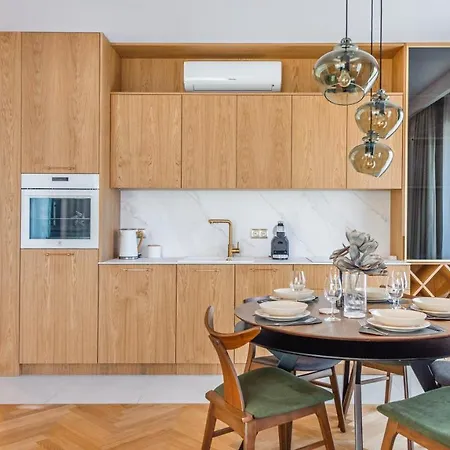 Nabrzeze Yacht Park, Sun & Snow * Gdynia