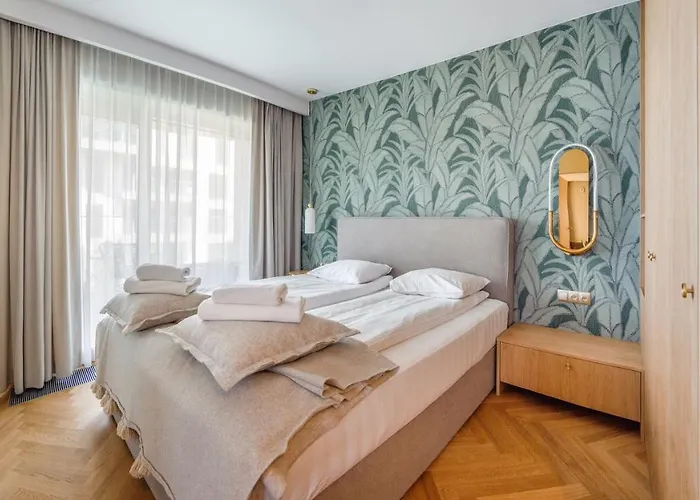 Nabrzeze Yacht Park, Sun & Snow Gdyně