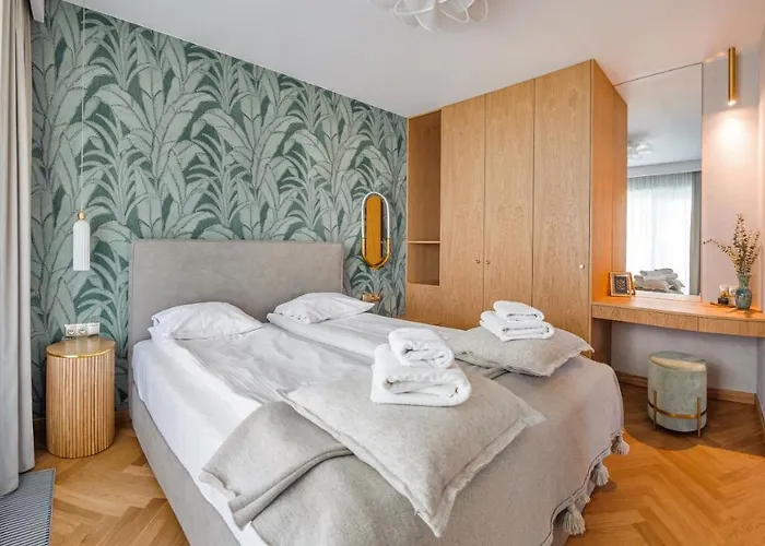 Nabrzeze Yacht Park, Sun & Snow Gdyně